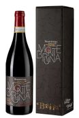 Вино Барбера Montebruna в подарочной упаковке