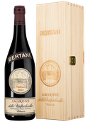 Полусухое вино Amarone della Valpolicella Classico в подарочной упаковке