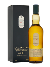 Виски Lagavulin 12 Years Old, (124583), gift box в подарочной упаковке, Односолодовый 12 лет, Шотландия, 0.7 л, Лагавулин 12  Лет цена 15990 рублей
