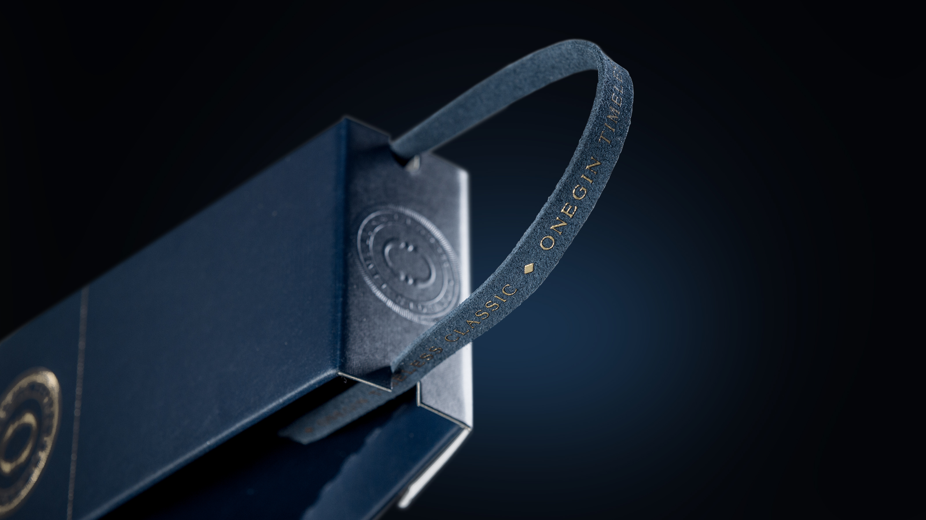 Водка Онегин в подарочной упаковке, 0.5л, (116871), Россия, 0.5 л, Онегин, цена 1590 рублей