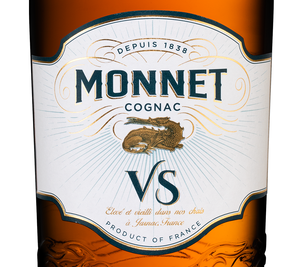 Коньяк Monnet VS в подарочной упаковке, (157405), Франция, Коньяк, 0.7 л, Монэ VS, цена 3290 рублей