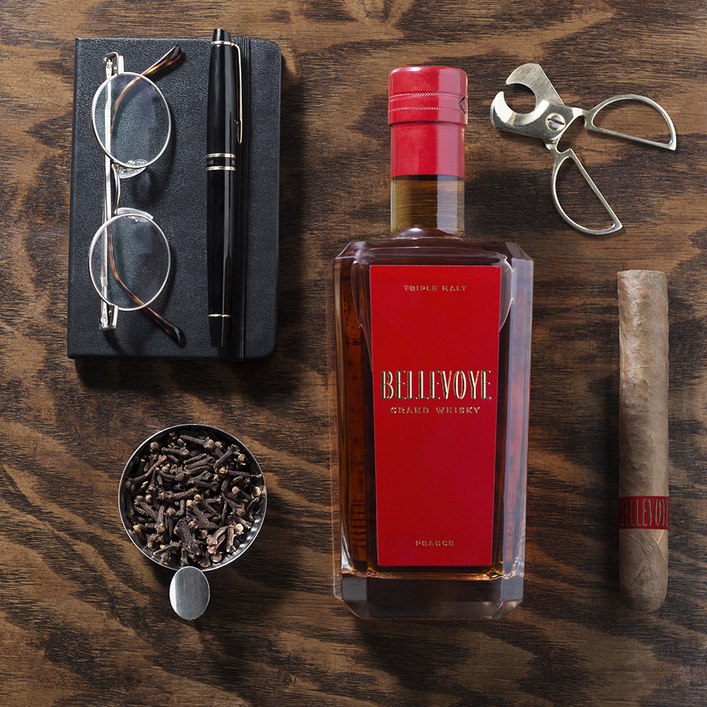 Виски Bellevoye Finition Grand Cru в подарочной упаковке, (138362), Франция, 0.7 л, Бельвуа Финисьон Гран Крю, цена 14990 рублей