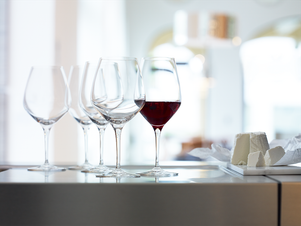для белого вина Набор из 4-х бокалов Spiegelau Authentis для вин Бургундии, (112301), Германия, 0.75 л, Бокал Шпигелау Аутентис для вин Бургундии цена 6560 рублей