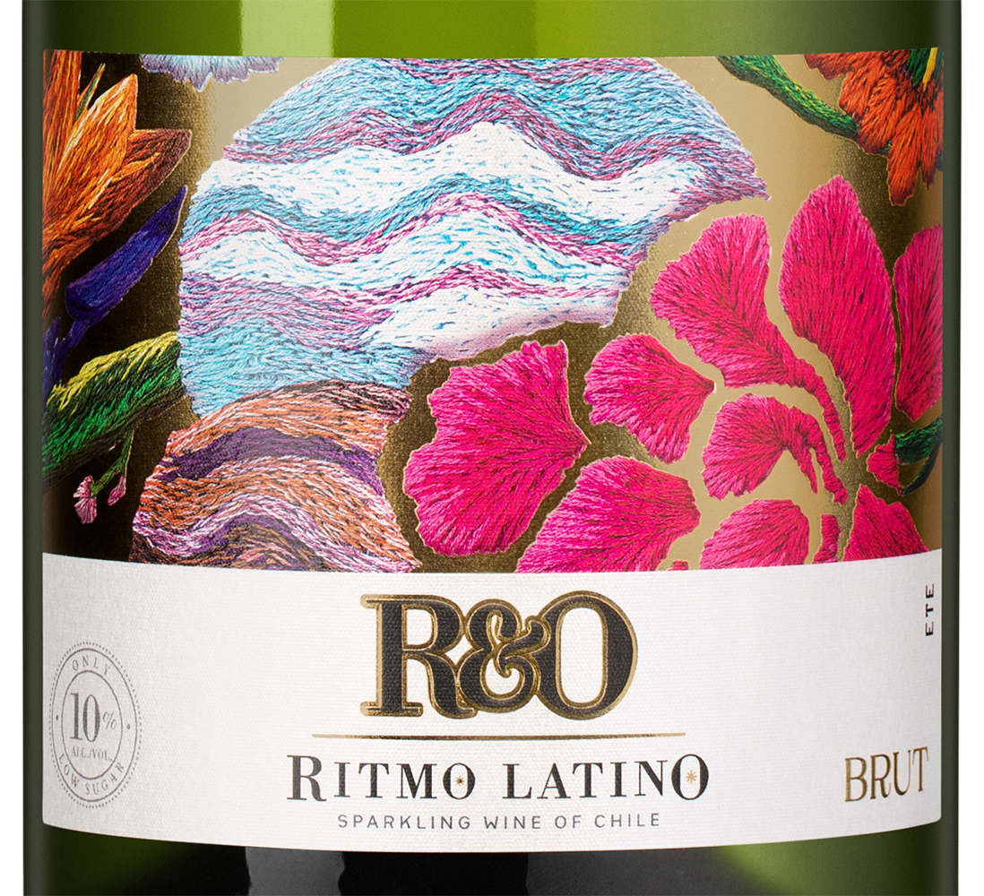 Игристое вино Ritmo Latino Brut, Vina San Pedro, (149643), Чили, Кокимбо, белое, брют, 0.75 л, Ритмо Латино Брют, цена 1790 рублей