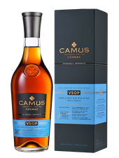 Коньяк Camus VSOP Intensely Aromatic в подарочной упаковке, (147865), gift box в подарочной упаковке, VSOP, Франция, 0.7 л, Камю VSOP цена 9990 рублей