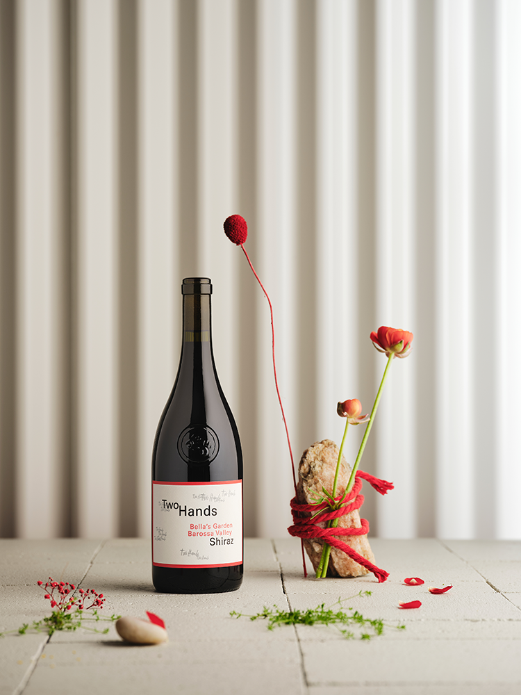 Вино Bella’s Garden, Two Hands, 2019, (137430), Австралия, Южная Австралия, красное, сухое, 0.75 л, Бэллас Гарден, цена 9743 рублей