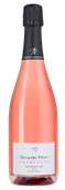 Розовое игристое вино и шампанское Premier Cru Rose
