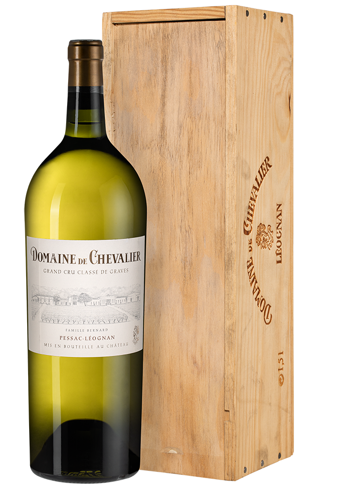 Вино Domaine de Chevalier Blanc, 2017, 1.5л, (150533), Франция, Бордо, белое, сухое, 1.5 л, Домен де Шевалье Блан, цена 79990 рублей