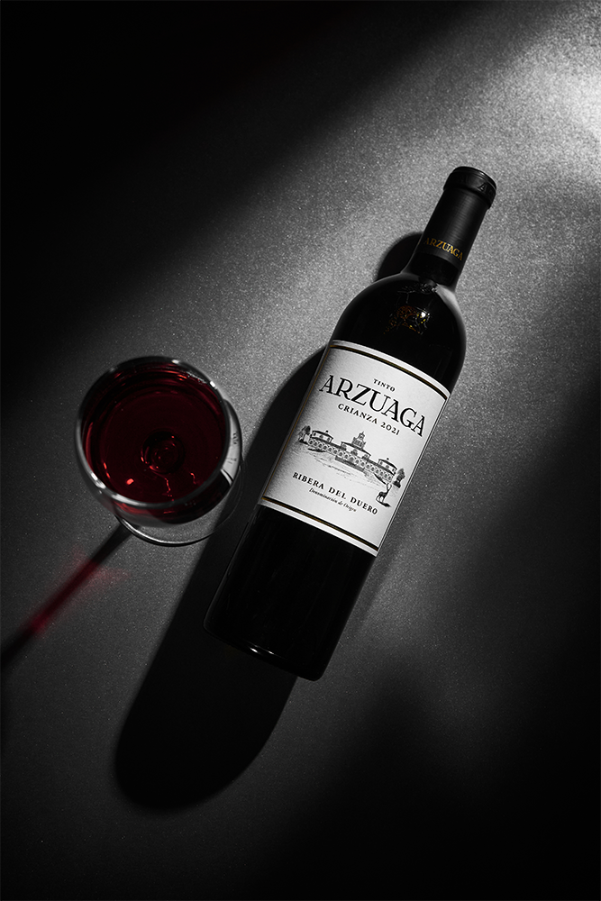 Вино Ribera del Duero Crianza, Bodegas Arzuaga, 2022, (153933), Испания, Кастилия и Леон, красное, сухое, 0.75 л, Рибера дель Дуэро Крианса, цена 7690 рублей