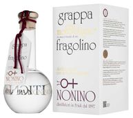 Граппа 0,5 л Cru Monovitigno Fragolino в подарочной упаковке