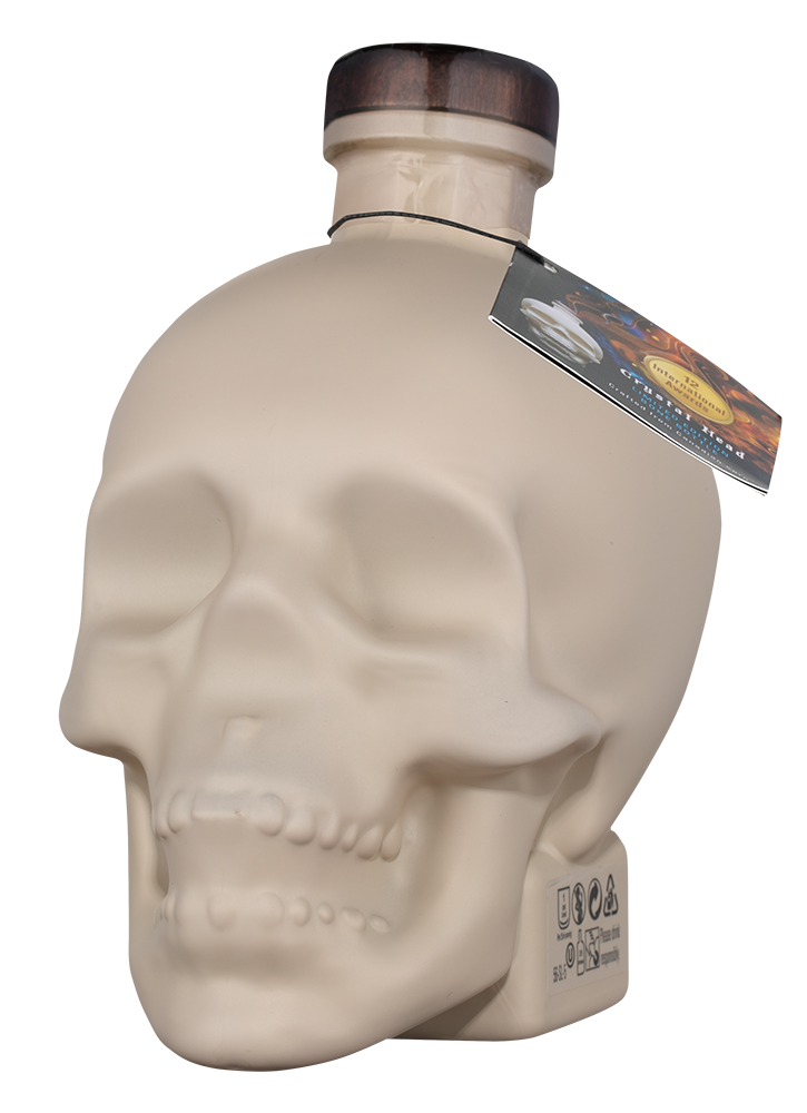 Водка Crystal Head Limited Edition Bone, (145820), Канада, 0.7 л, Кристал Хэд Лимитед Эдишн Бон Баттл, цена 13990 рублей