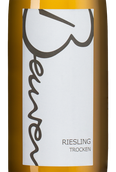 Белое полусухое вино из Германии Riesling