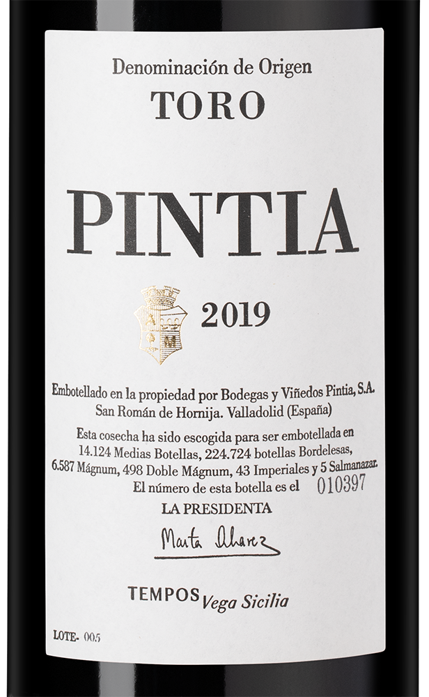 Вино Pintia (Toro), Bodegas y Vinedos Pintia, 2019, 0.375л, (147932), Испания, Кастилия и Леон, красное, сухое, 0.375 л, Пинтия, цена 11490 рублей
