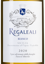 Вино Tenuta Regaleali Bianco, (135382), белое сухое, 2020 г., 0.75 л, Тенута Регалеали Бьянко цена 2290 рублей