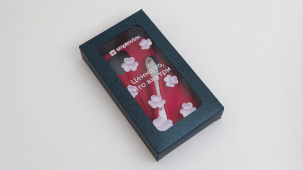 Дарим чехол-держатель на iPhone для штопора