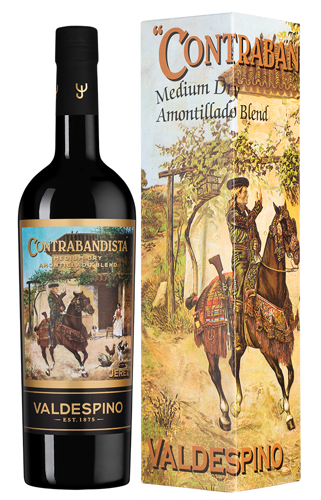 Херес Amontillado Contrabandista в подарочной упаковке, Valdespino, (132789), Испания, Андалусия, 0.75 л, Амонтийадо Контрабандиста, цена 5290 рублей