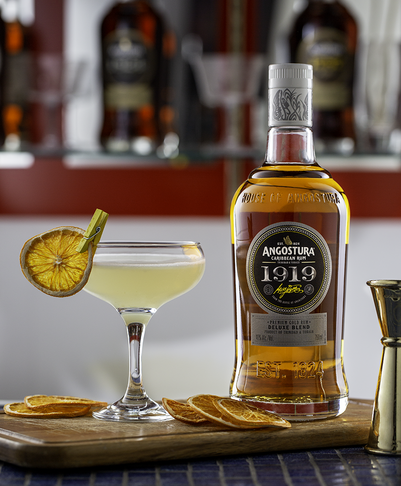 Ром Angostura 1919 в подарочной упаковке с 2-мя бокалами, (115689), Тринидад и Тобаго, 0.7 л, Ангостура 1919, цена 7990 рублей