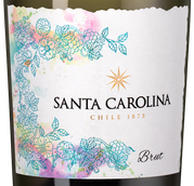 Шампанское и игристое вино из винограда шардоне (Chardonnay) Santa Carolina Brut в подарочной упаковке