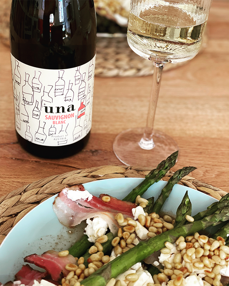 Вино UNA Sauvignon Blanc, Vereinigte Winzer Neusiedler, 2021, (140857), Австрия, Бургенланд, белое, полусухое, 0.75 л, УНА Совиньон Блан, цена 2790 рублей