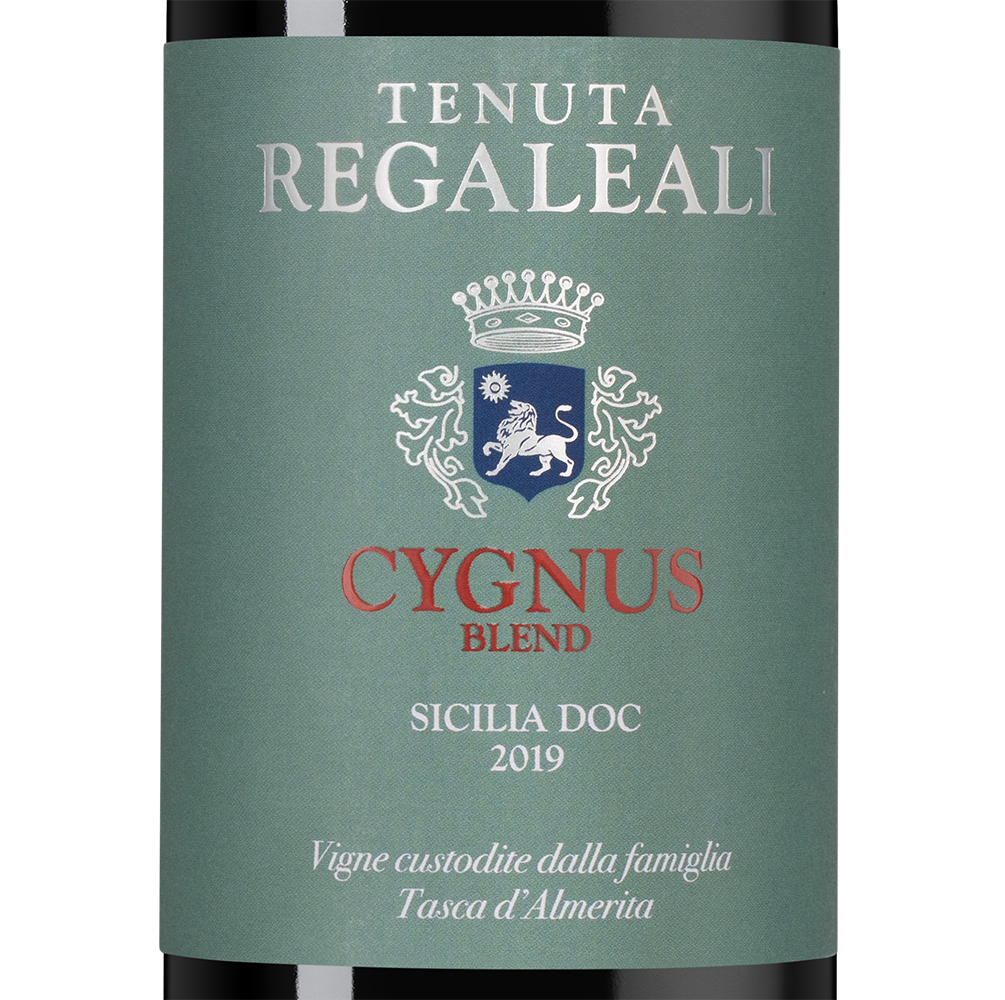 Вино Tenuta Regaleali Cygnus, Tasca d'Almerita, 2019, (145161), Италия, Сицилия, красное, сухое, 0.75 л, Тенута Регалеали Чинюс, цена 4990 рублей
