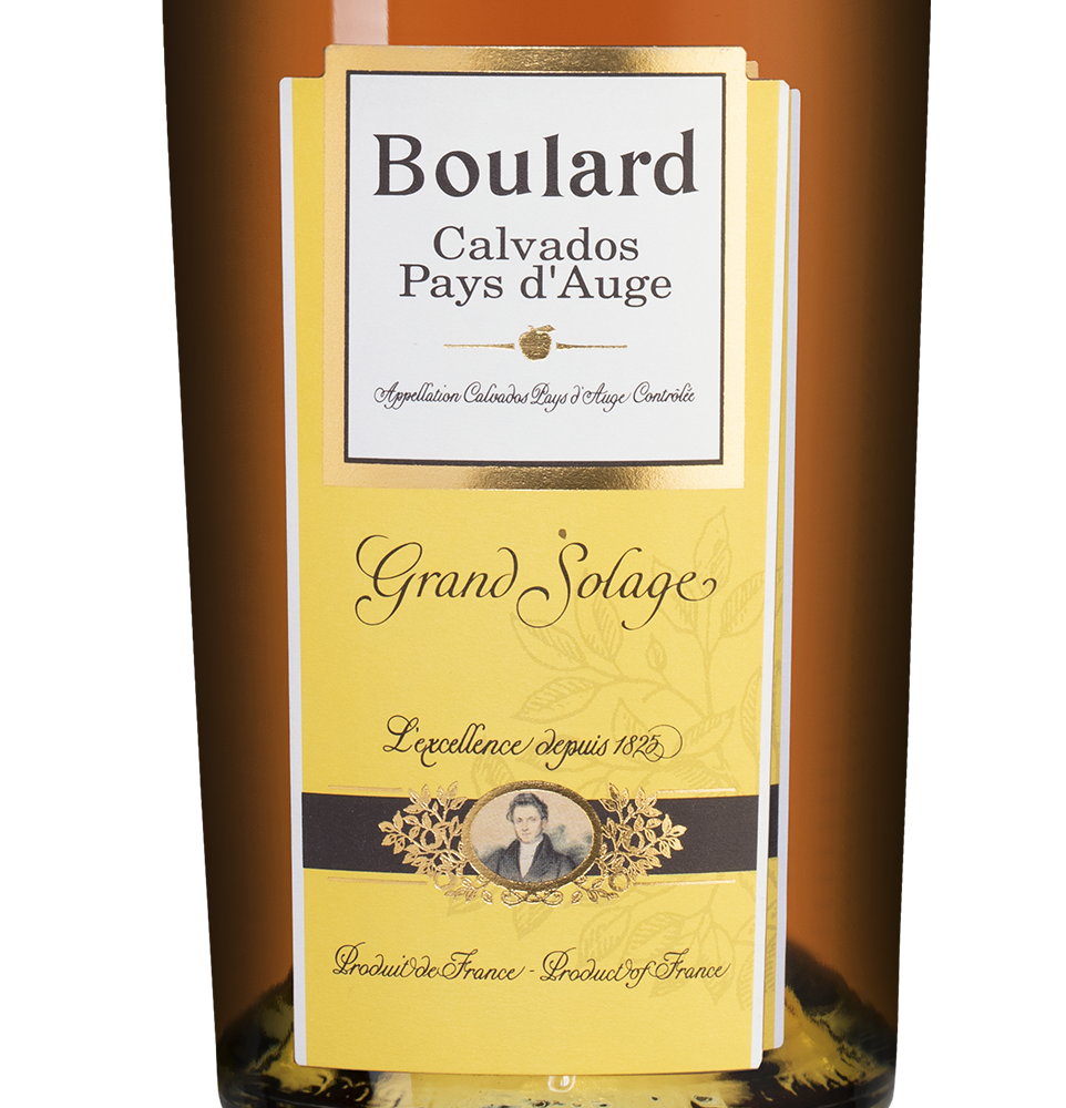 Кальвадос Boulard Grand Solage в подарочной упаковке, 1л, (127821), Франция, 1 л, Булар Гран Солаж, цена 11490 рублей