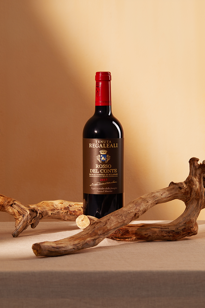 Вино Tenuta Regaleali Rosso del Conte, Tasca d'Almerita, 2012, (149018), Италия, Сицилия, красное, сухое, 0.75 л, Тенута Регалеали Россо дель Конте, цена 29990 рублей