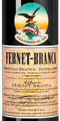 Крепкие напитки Fernet-Branca в подарочной упаковке