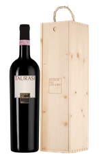 Вино Taurasi в подарочной упаковке, (141944), gift box в подарочной упаковке, красное сухое, 2017 г., 1.5 л, Таурази цена 14990 рублей