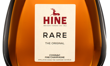 Коньяк Rare Fine Champagne VSOP  в подарочной упаковке, (135577), gift box в подарочной упаковке, V.S.O.P., Франция, 0.7 л, Рар Фин Шампань VSOP цена 11190 рублей