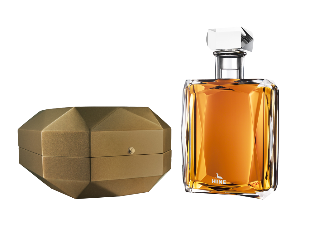 Коньяк Hine 250 в подарочной упаковке, (90230), Франция, Коньяк, 0.7 л, 250, цена 3499990 рублей