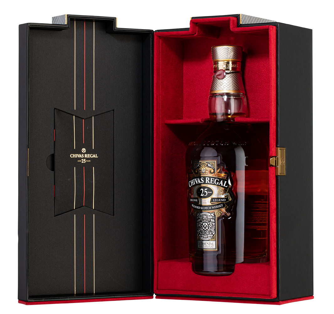 Виски Chivas Regal 25 Years Old в подарочной упаковке, (147005), Шотландия, 0.7 л, Чивас Ригал 25 Лет, цена 48990 рублей