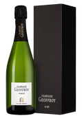 Шампанское пино нуар Purete Premier Cru Brut Nature в подарочной упаковке