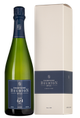 Белое игристое вино и шампанское Reserve 424 Brut в подарочной упаковке