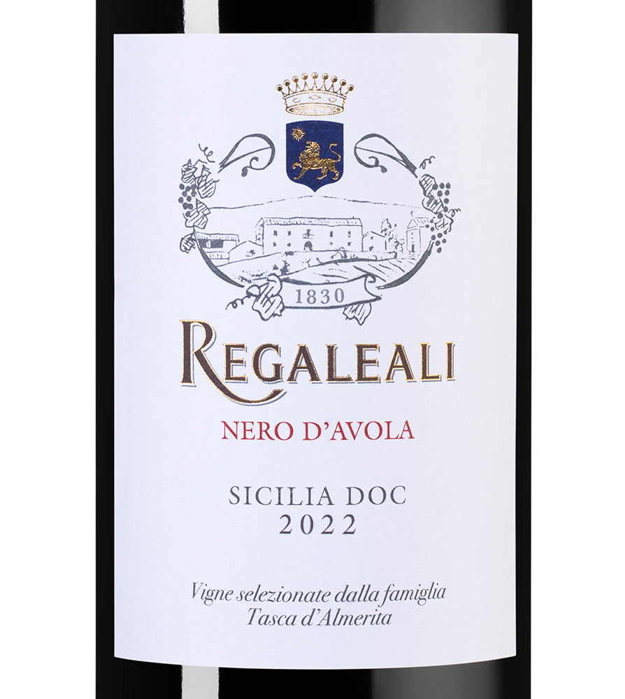 Вино Tenuta Regaleali Nero d'Avola, Tasca d'Almerita, 2022, (151377), Италия, Сицилия, красное, сухое, 0.75 л, Тенута Регалеали Неро д'Авола, цена 2990 рублей