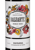 Вино с вкусом черных спелых ягод Baluarte Roble