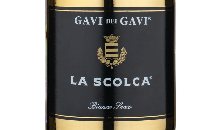 La scolca вино цена. Gavi вино белое сухое 2021. Gavi с черной этикеткой. Вино Гави дей Гави. Винодельня la Scolca.