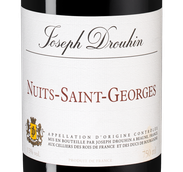Красное вино Пино Нуар Nuits-Saint-Georges