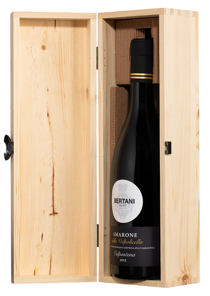 Вино Amarone della Valpolicella Valpantena в подарочной упаковке, Bertani, 2022, (156813), Италия, Венето, красное, полусухое, 0.75 л, Амароне делла Вальполичелла Вальпантена, цена 14990 рублей