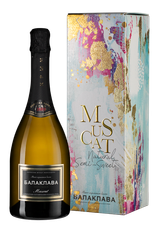 Игристое вино Балаклава Мускат, (120320), gift box в подарочной упаковке, белое полусладкое, 0.75 л, Балаклава Мускат цена 790 рублей