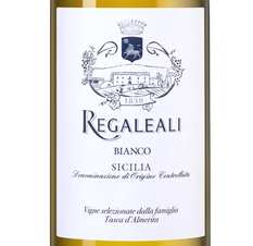 Вино Tenuta Regaleali Bianco, (148407), белое сухое, 2023 г., 0.75 л, Тенута Регалеали Бьянко цена 2390 рублей