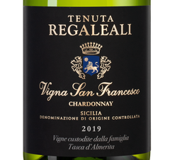 Вино Tenuta Regaleali Chardonnay Vigna San Francesco, (132960), белое сухое, 2019 г., 0.75 л, Тенута Регалеали Шардоне Винья Сан Франческо цена 7990 рублей