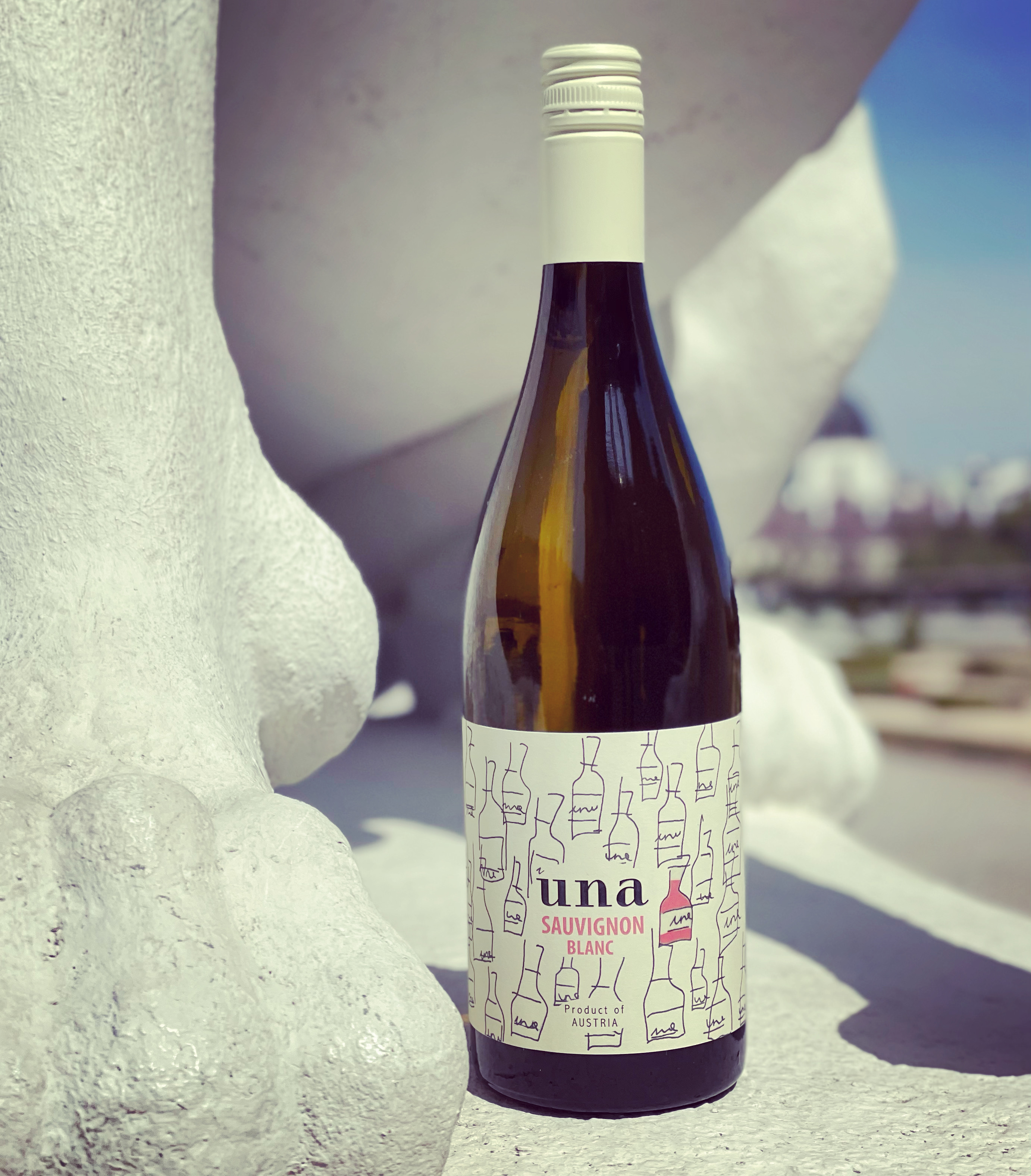 Вино UNA Sauvignon Blanc, Vereinigte Winzer Neusiedler, 2020, (136717), Австрия, Бургенланд, белое, сухое, 0.75 л, УНА Совиньон Блан, цена 2790 рублей