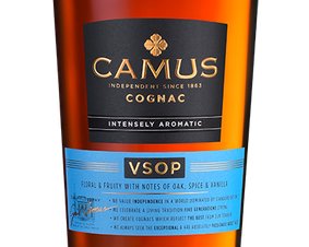 Коньяк Camus VSOP Intensely Aromatic в подарочной упаковке, (147865), gift box в подарочной упаковке, VSOP, Франция, 0.7 л, Камю VSOP цена 9990 рублей