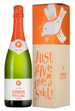 Игристое вино Urban Riesling Sekt в подарочной упаковке, (138512), gift box в подарочной упаковке, 0.75 л, Урбан Рислинг Зект цена 2190 рублей
