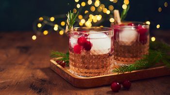 4 простых коктейля для новогодней вечеринки