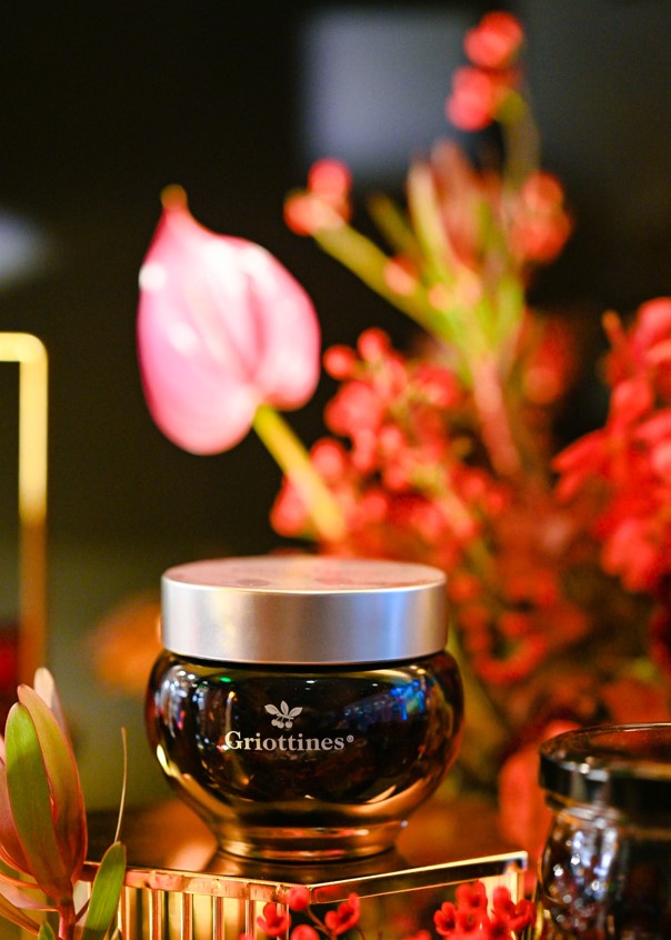 Ликер Griottines в подарочной упаковке, 0.35л, (147039), Франция, 0.35 л, Гриоттин, цена 4790 рублей