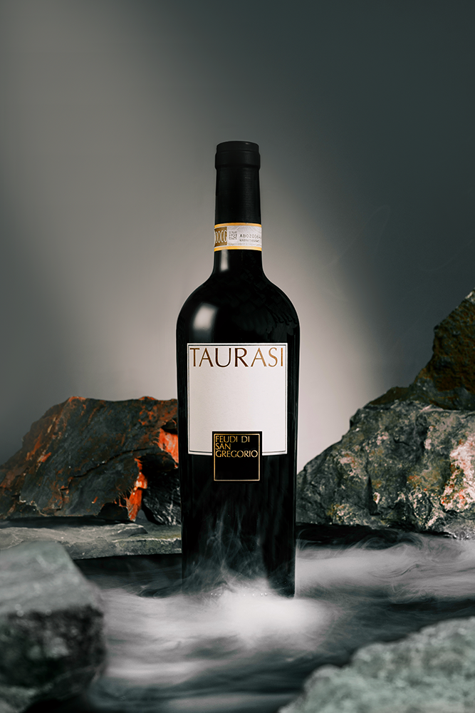 Вино Taurasi, Feudi di San Gregorio, 2018, (143810), Италия, Кампания, красное, сухое, 0.75 л, Таурази, цена 6990 рублей