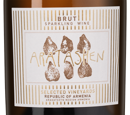 Игристое вино Aratashen Brut, (142960), белое брют, 2023, 0.75 л, Араташен Брют цена 1890 рублей