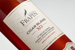 Французский коньяк Frapin Cigar Blend Vieille Grande Champagne 1er Grand Cru du Cognac  в подарочной упаковке