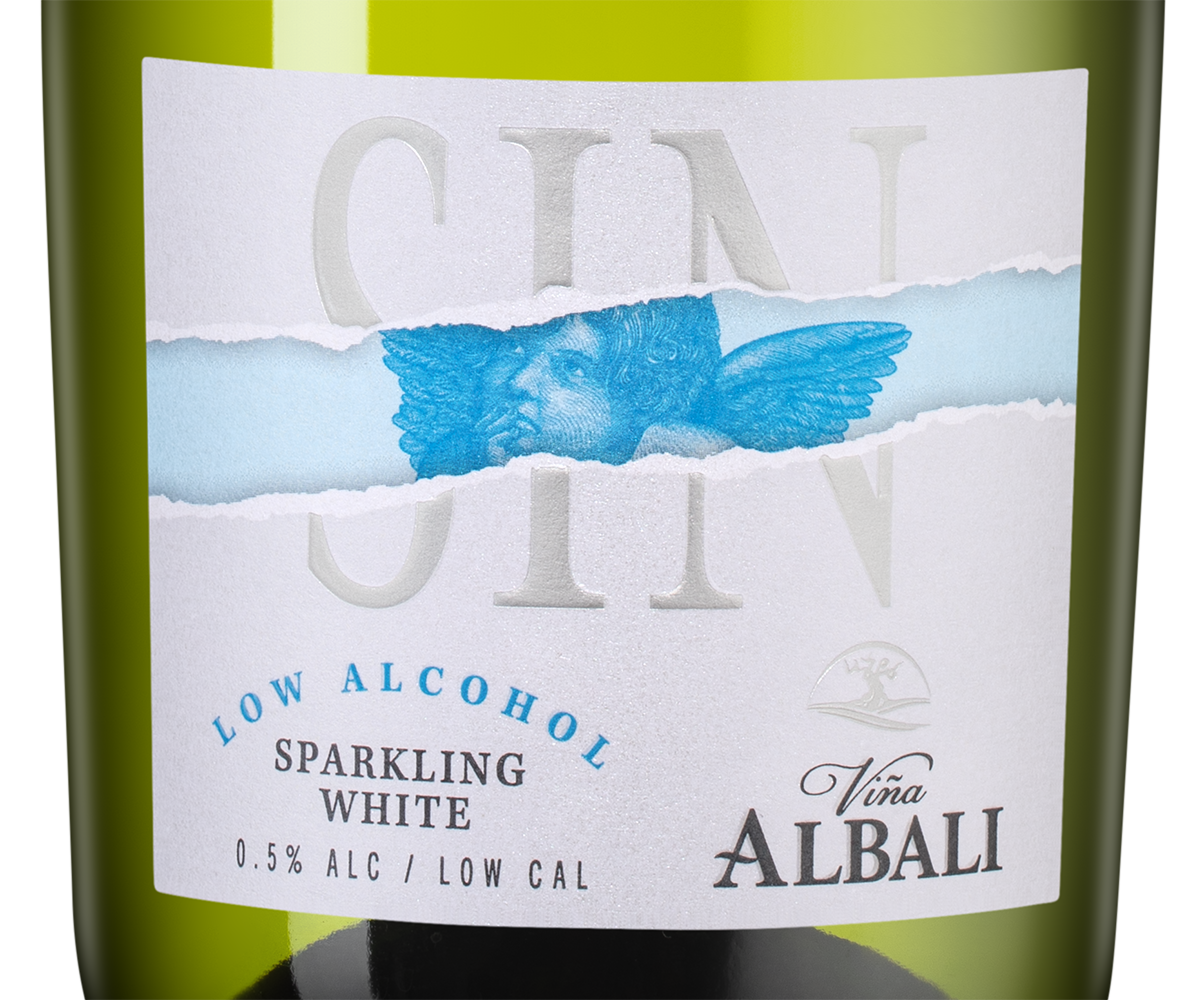 Игристое вино безалкогольное Vina Albali White Low Alcohol, 0,5%, Felix Solis, (145305), Испания, Кастилия Ла Манча, 0.75 л, Винья Албали Уайт Безалкогольное, цена 1390 рублей